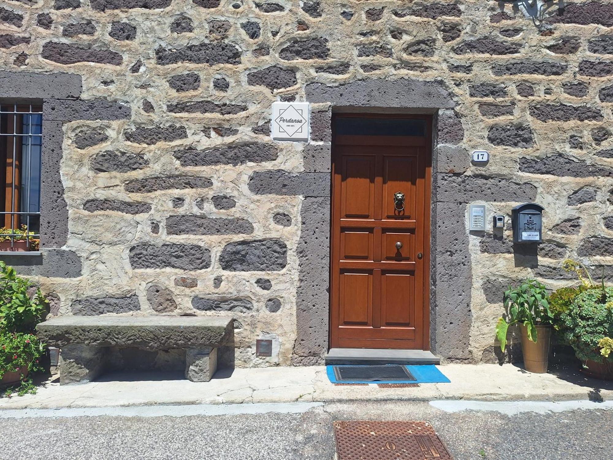 Perdanoa - Appartamenti Ghilarza Εξωτερικό φωτογραφία