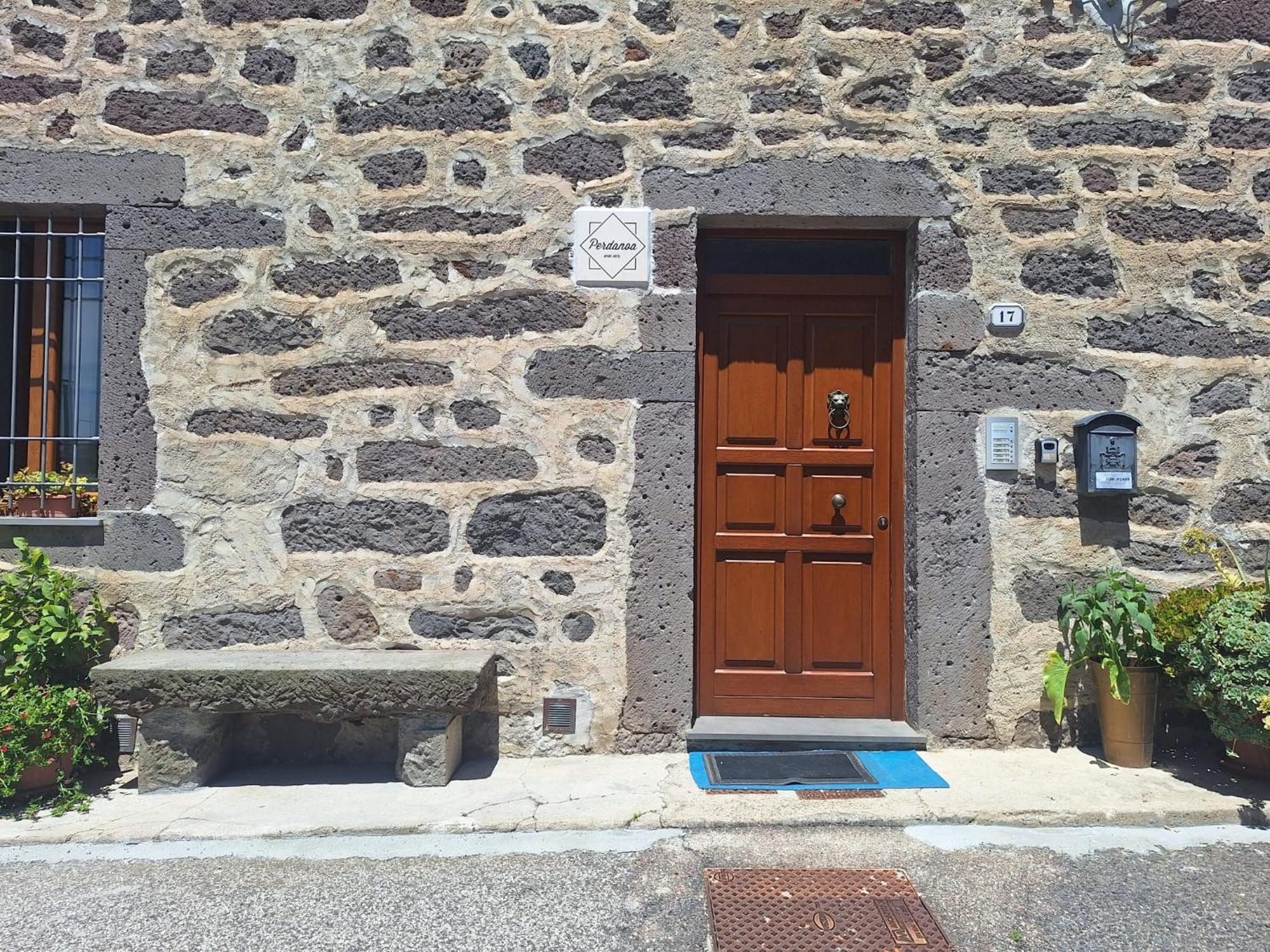 Perdanoa - Appartamenti Ghilarza Εξωτερικό φωτογραφία
